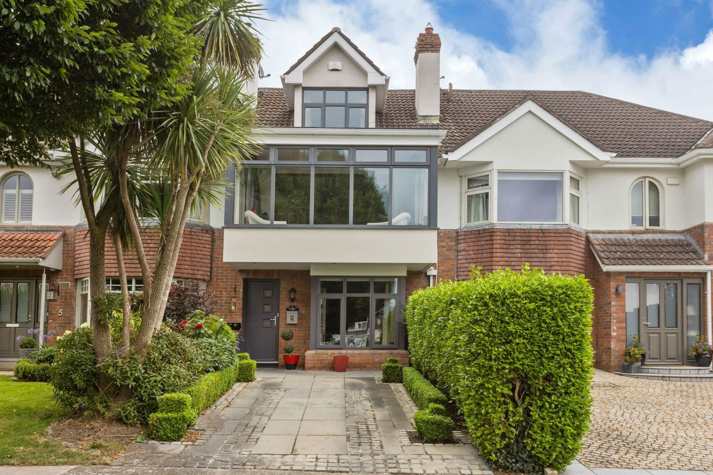6 Brighton Court, Dublin 18, Foxrock, Dublin 18, D18TD25 1