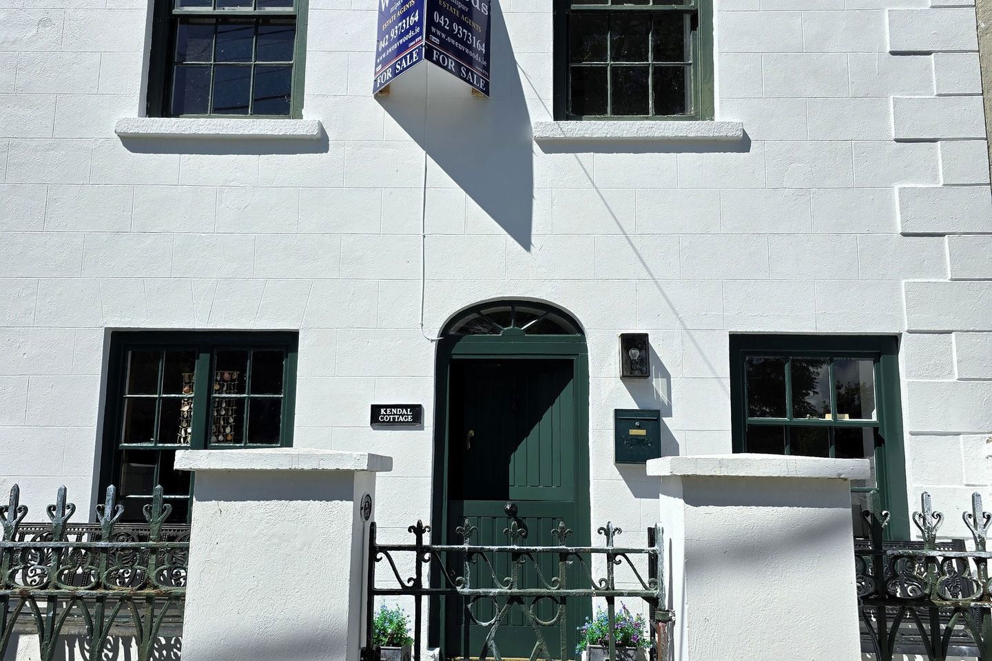 Kendall Cottage, Castle Hill, Carlingford, Co. Louth, A91YF38 1