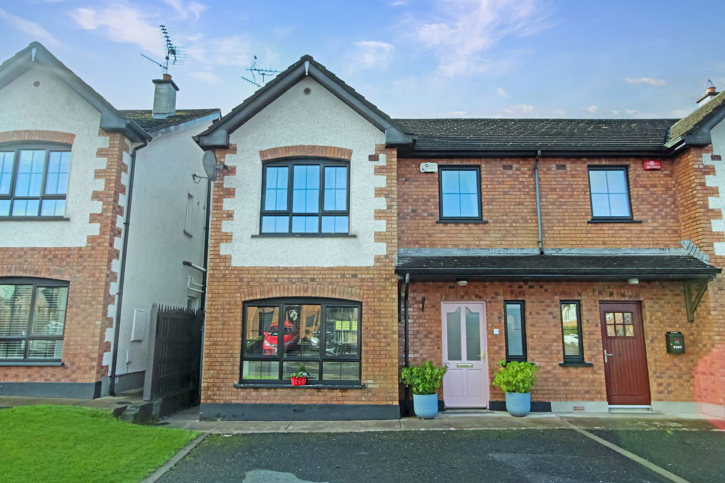 10 Crescent Hill, Castleblayney, Co. Monaghan, A75PX34