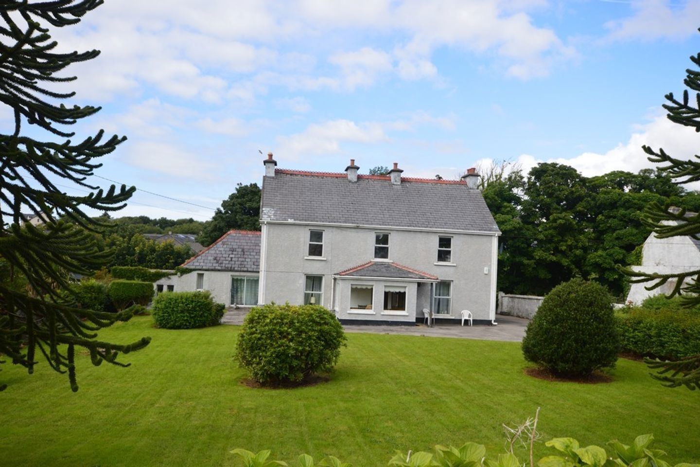The Lodge, Main Street, Ardara, Co. Donegal, F94V9HF 1