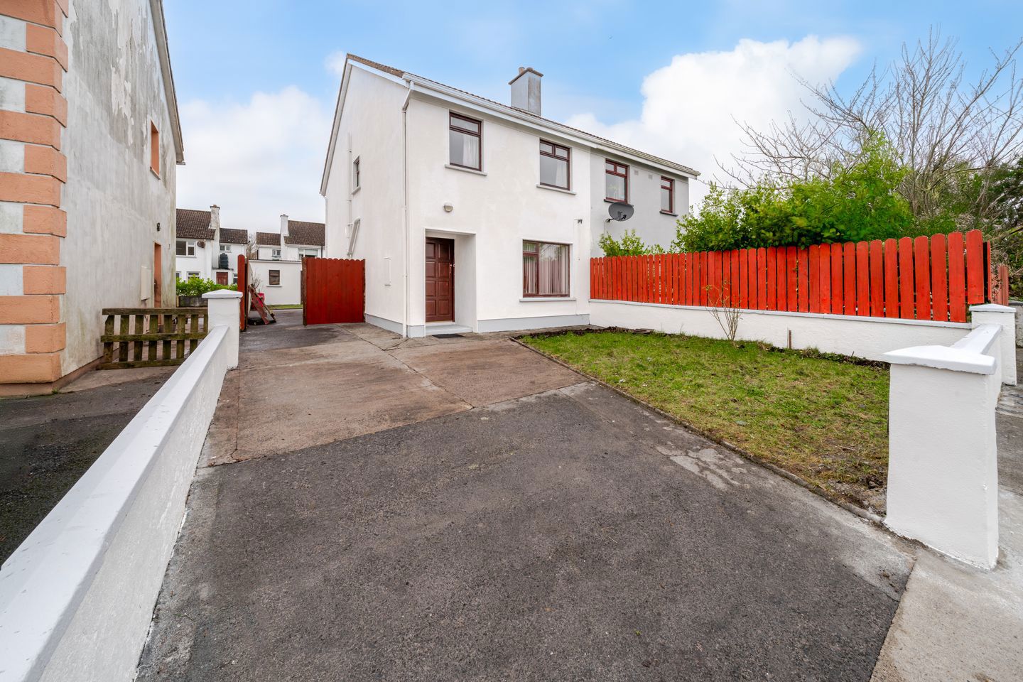 75 Chestnut Grove, Castlebar, Co. Mayo, F23R521