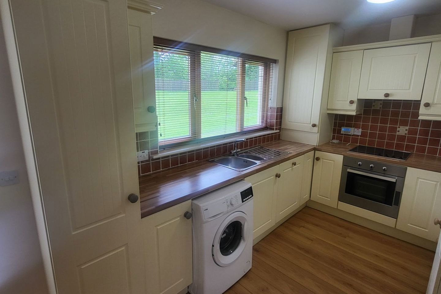6 Earl Court, Lough Rinn, Gortletteragh, Co. Leitrim, N41X202 23