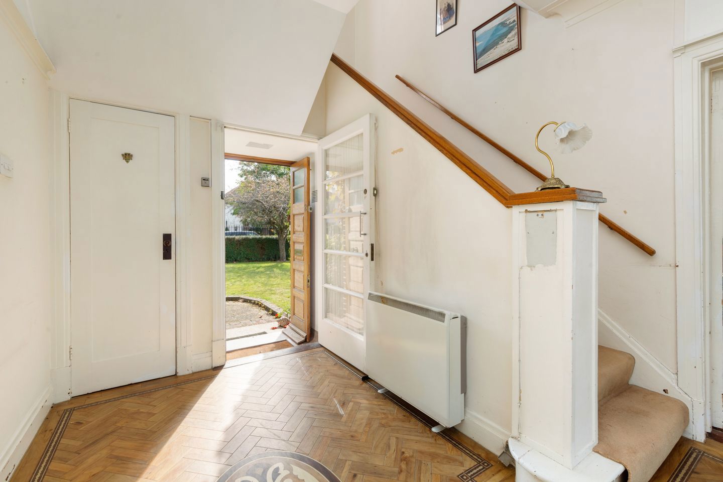 2 Hillside Drive, Castle Park, Rathfarnham, Dublin 14, D14C983 8