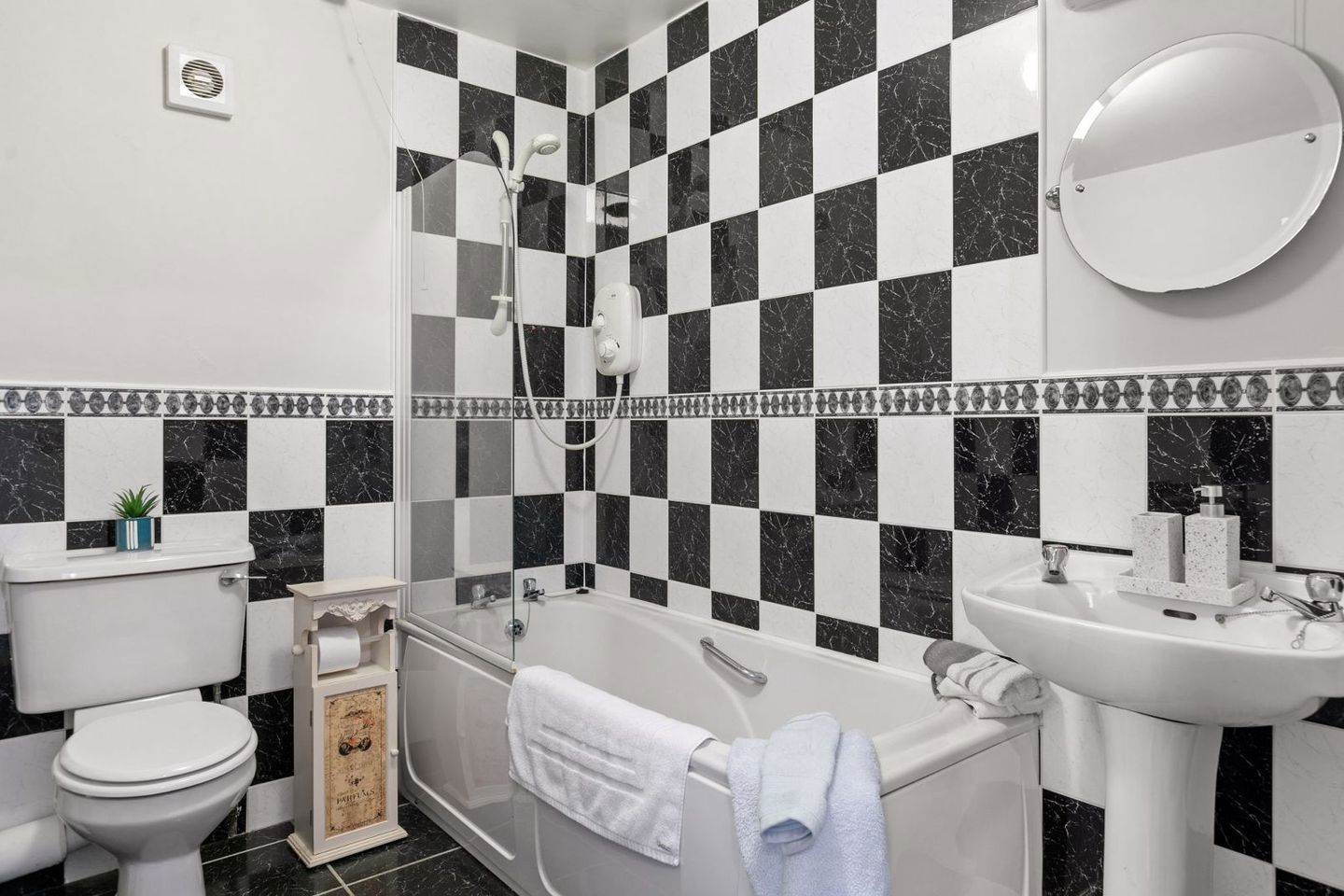 Apartment 4 , Maritimo, Quincentennial Drive, Salthill, Co. Galway, H91KFN7 23