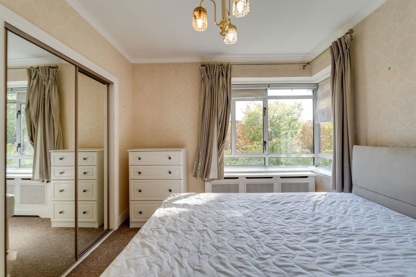 Apartment 18 , Clyde Court, Ballsbridge, Dublin 4, D04XR26 22
