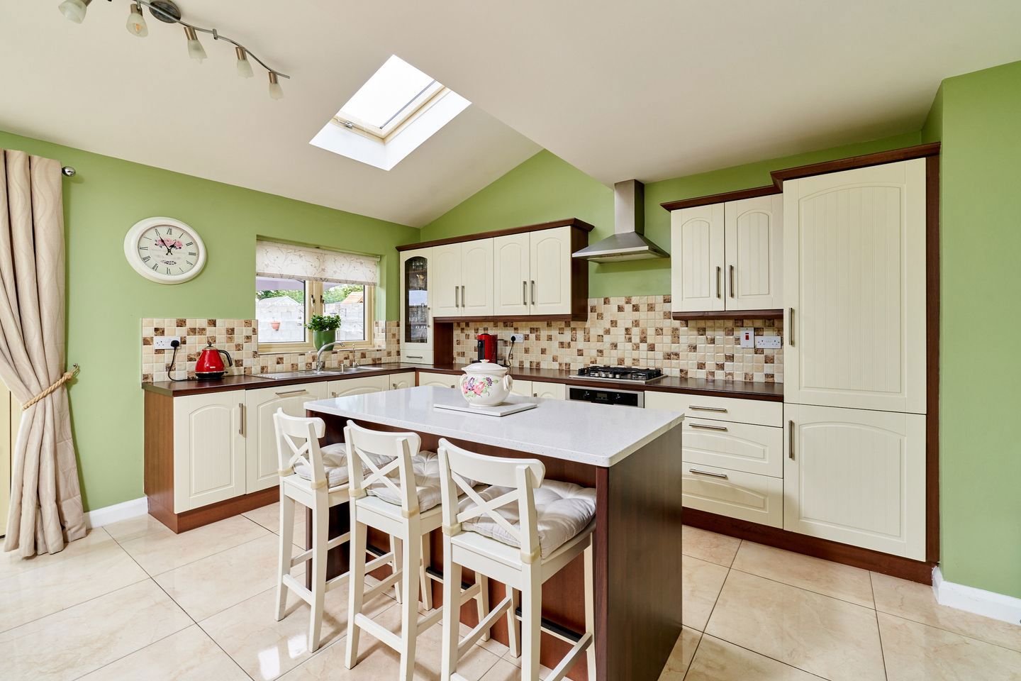 8 coachyard avenue, enfield, meath 2