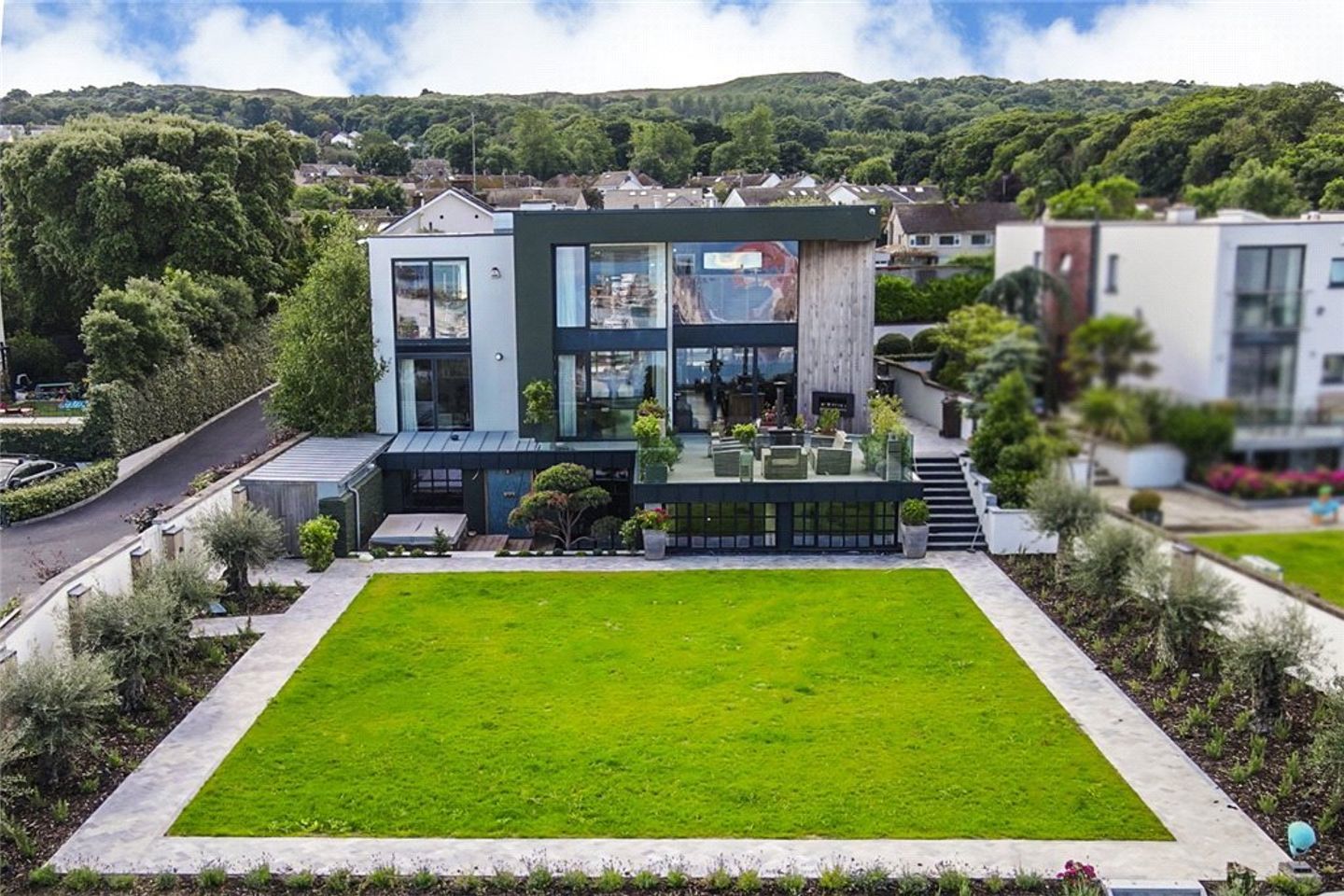 1 Thulla Dunbo Hill Howth, Howth, Dublin 13, D13V089 3