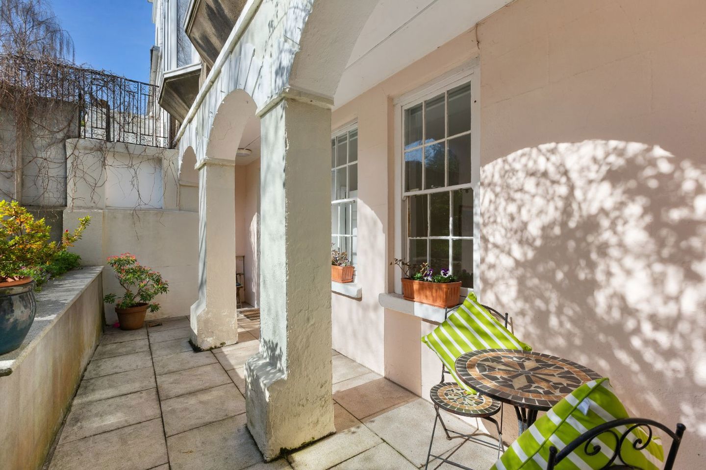 The Mews, East Wing, Holyrood Castle, Holyrood Park, Sandymount, Dublin 4, D04HR12 5