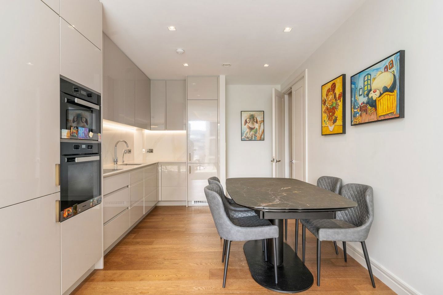 Apt 38 The Nicholson, Landsdowne Place, Dublin 4, D04K7X2