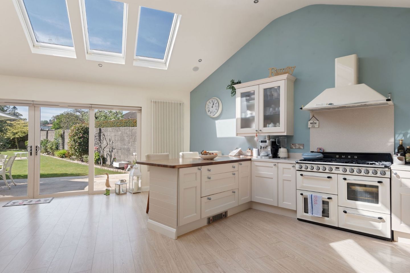 2 Clonkeen Drive, Foxrock, Dublin 18, D18R7F3 4