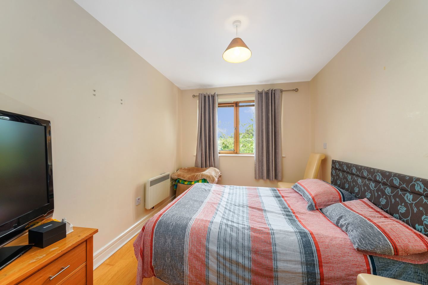 70 The Crescent, Carrickmines Manor, D18 WC93, Carrickmines, Dublin 18 5