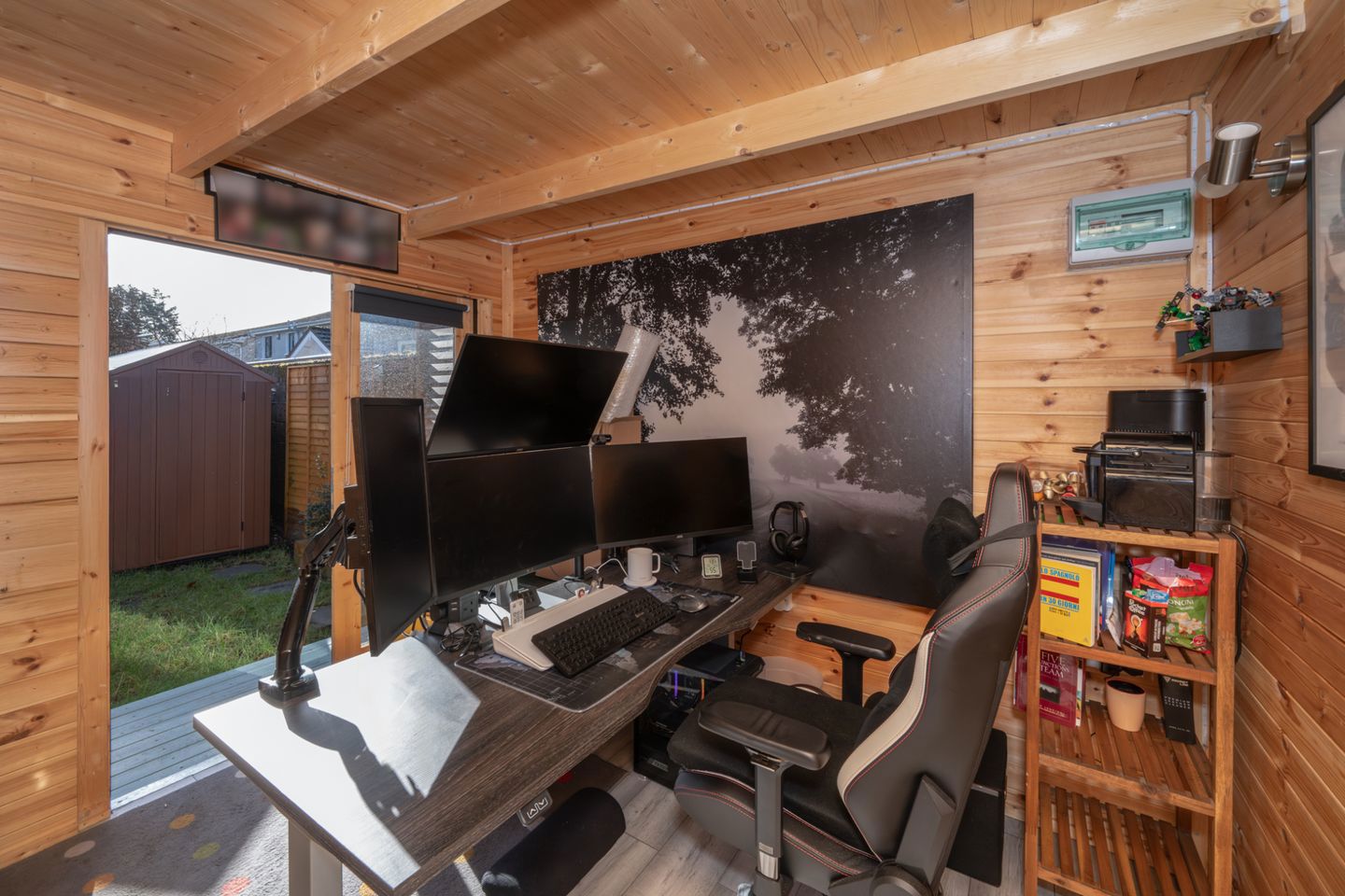 Room 9