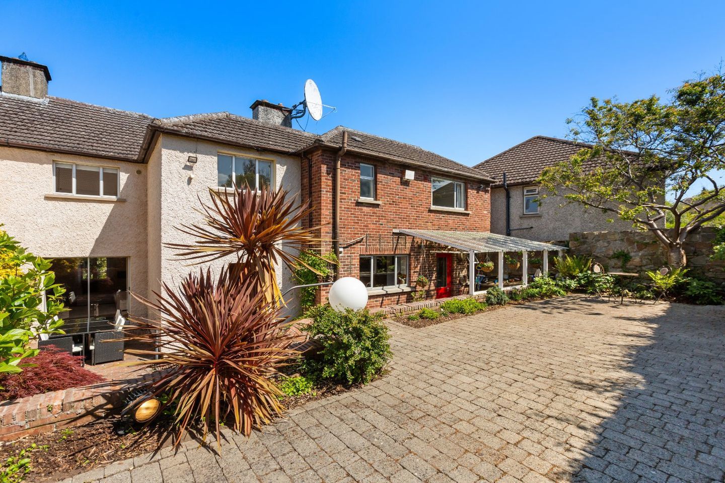 69 Glenomena Park, Booterstown, Blackrock, Co Dublin, A94EK20 6