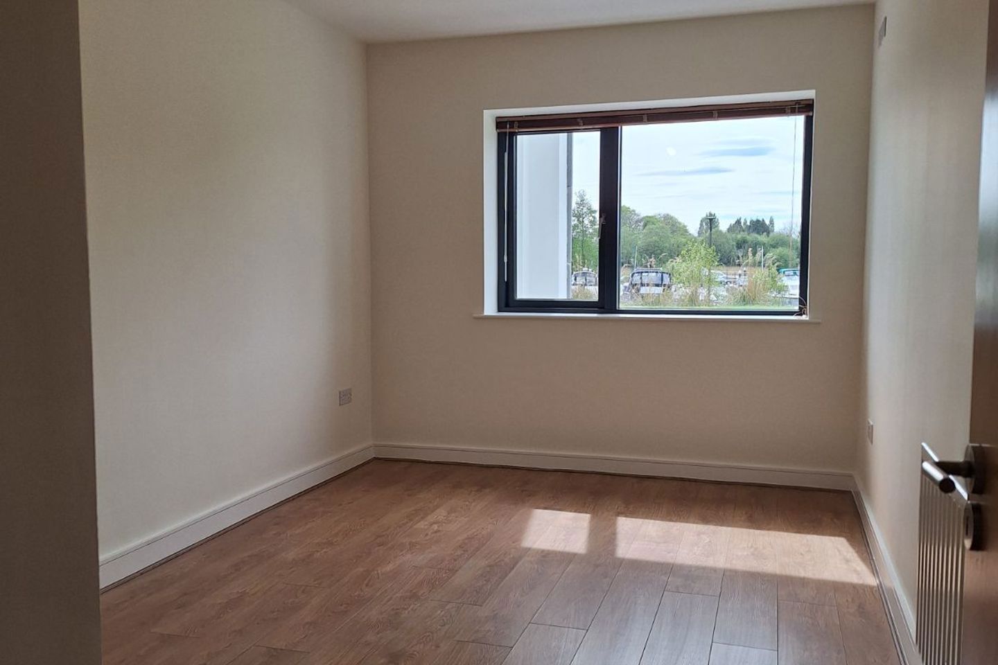 apartment 78 jolly mariner, marina village  brick island, coosan road  athlone