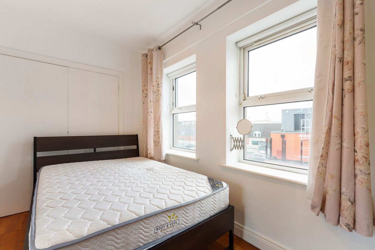 39 Wicklow Court, 38-40 South Great George's Street, Dublin 2, D02VF72 2