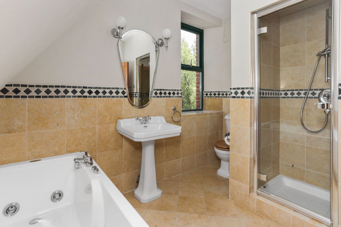 The Old School Residence, Behaghane, Castlecove, Caherdaniel, Co. Kerry, V93C85K 24