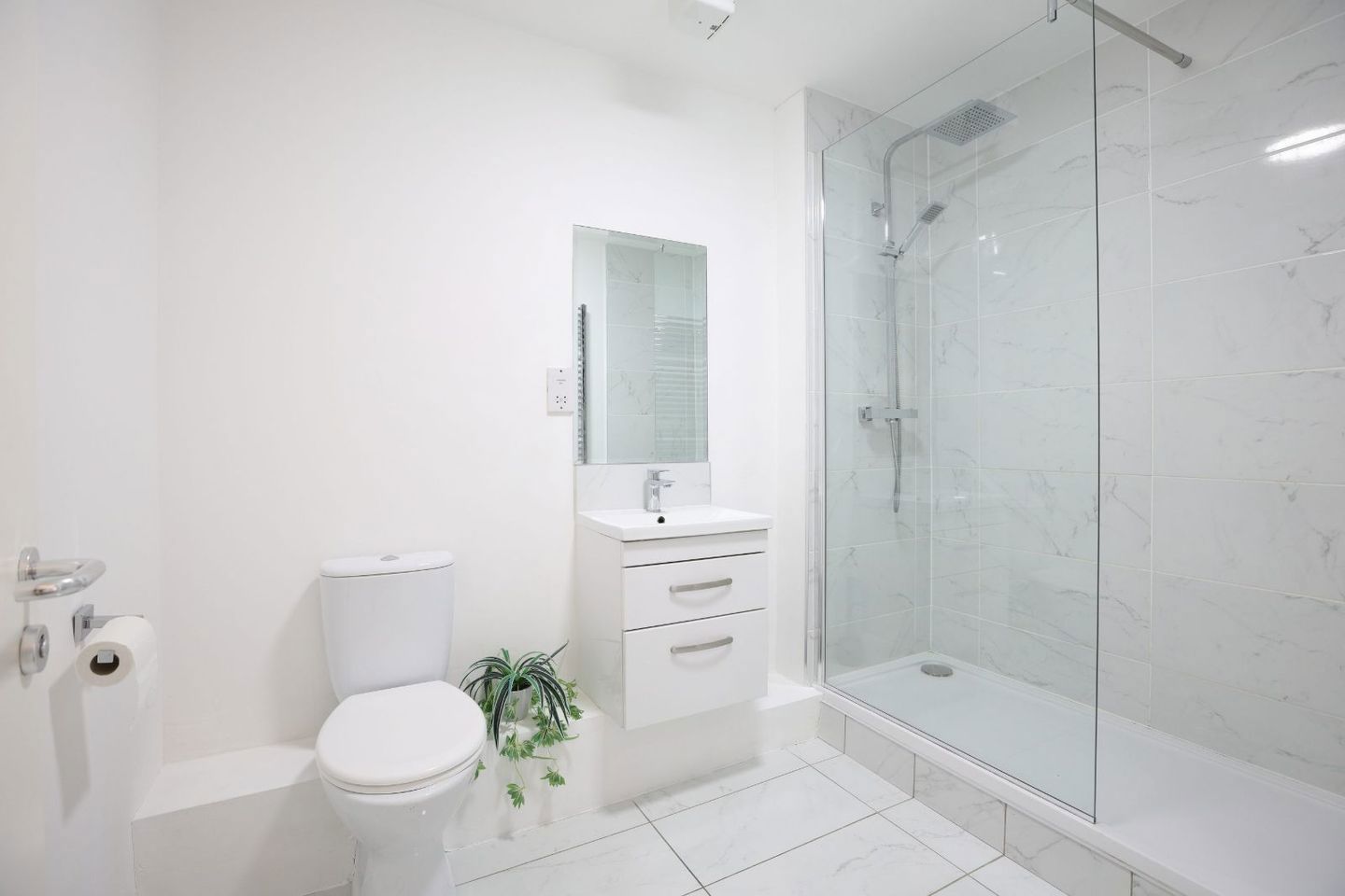 Apartment 27, Carmanhall Court, Burton Hall Road, Leopardstown, Dublin 18, D18YK84 12