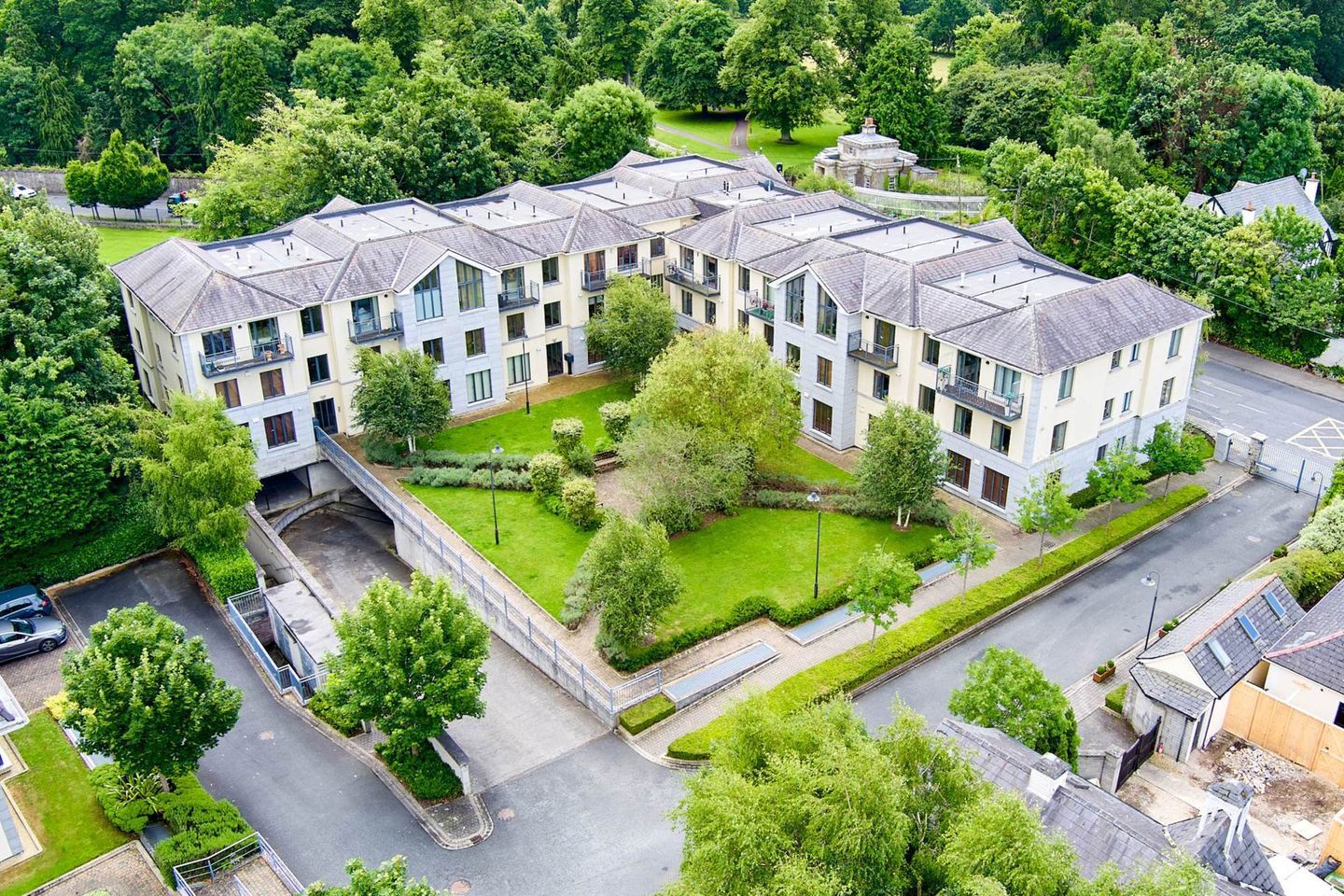 1 Fawn Lodge, Castleknock, Dublin 15 20