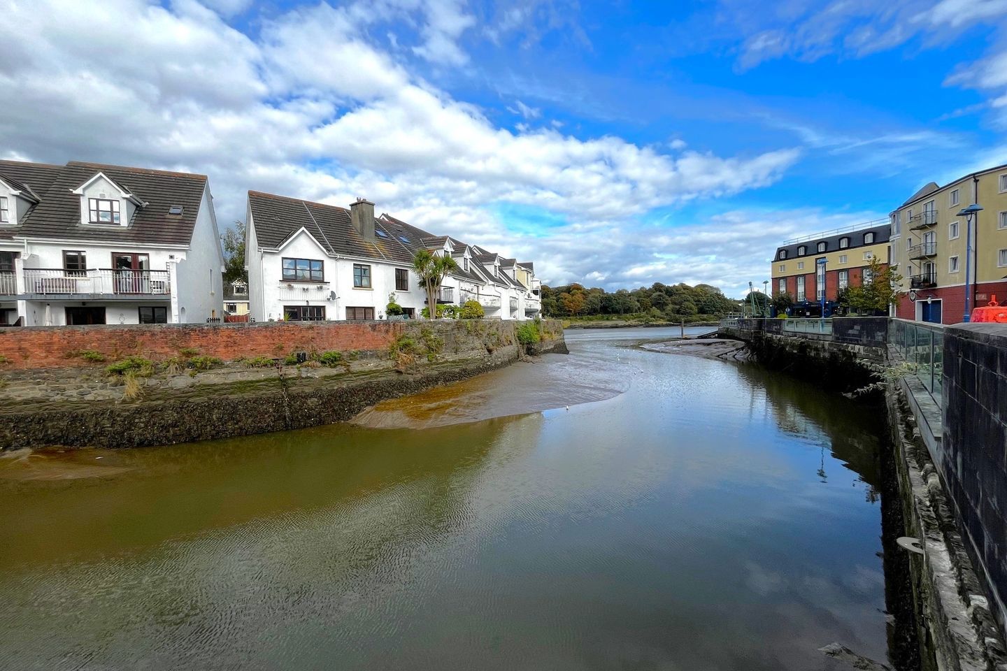 Apartment 1, The Wharf, Waterford City, Co. Waterford, X91C590 2