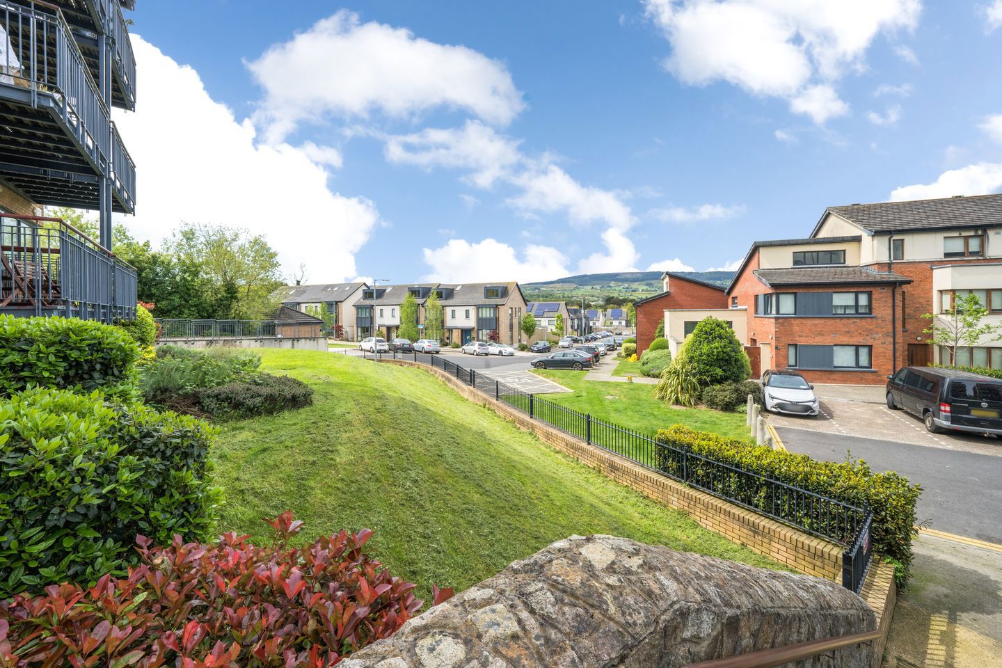 70 The Crescent, Carrickmines Manor, D18 WC93, Carrickmines, Dublin 18 7