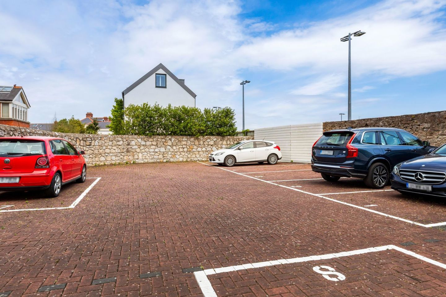 Apartment 3 , Holyrood Castle, Sandymount, Dublin 4, D04AE36 19
