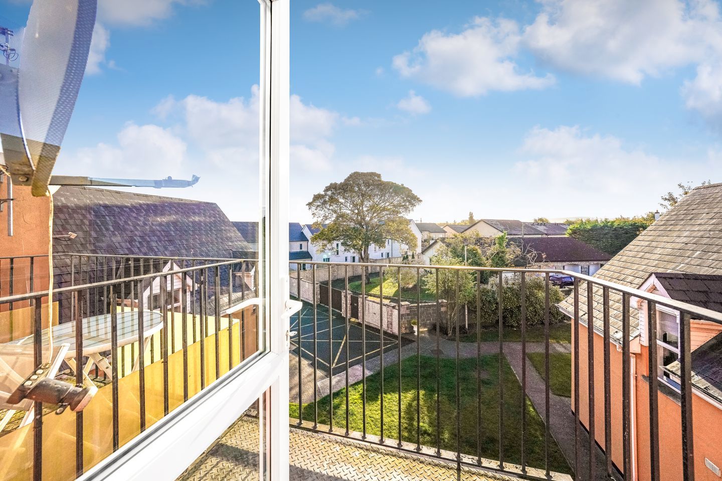 12 Brownsbarn Gardens, Kingswood Cross, Citywest, Co. Dublin 9