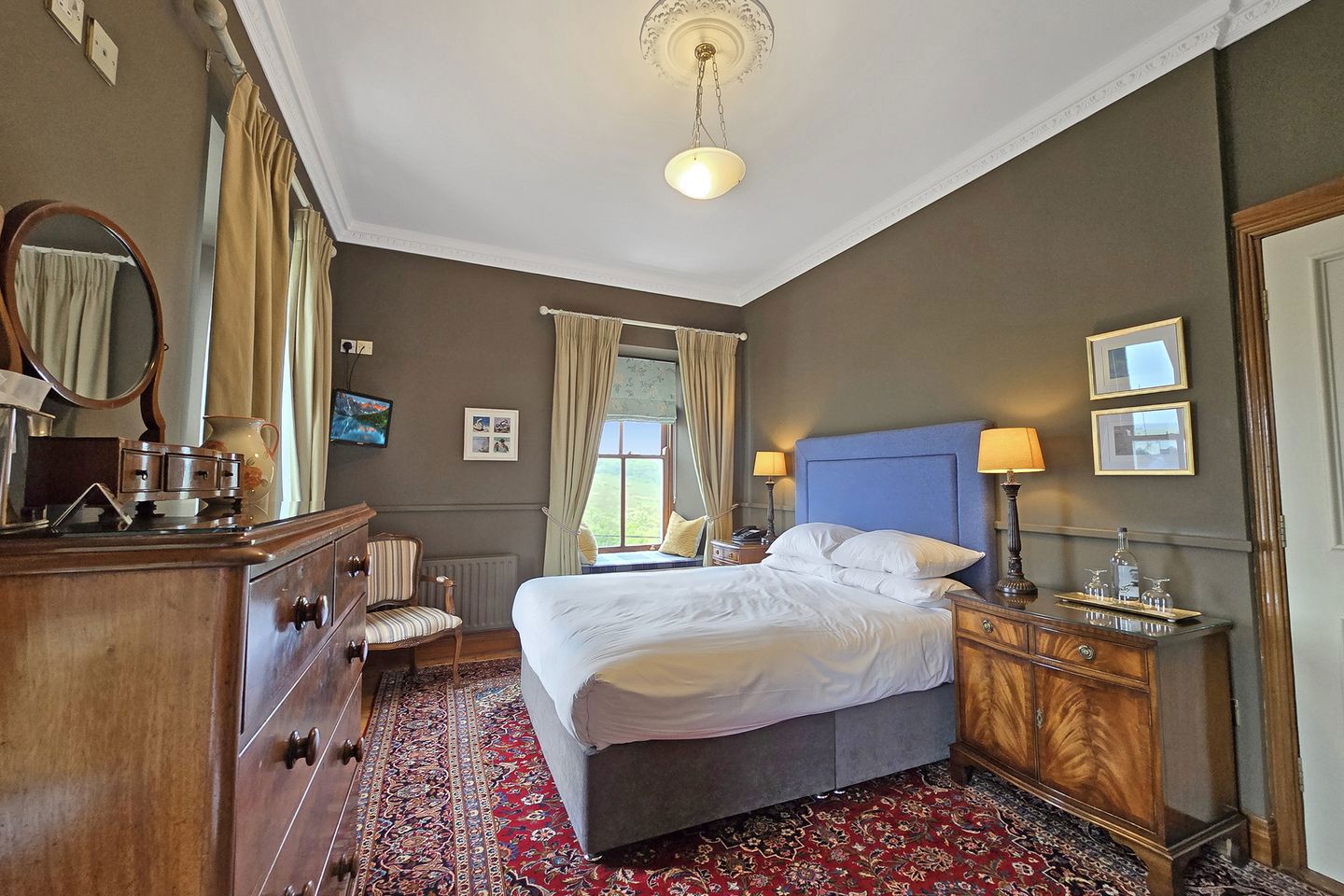 WILD HONEY INN, Wild Honey Inn, Lisdoonvarna, Co. Clare, V95P234 6