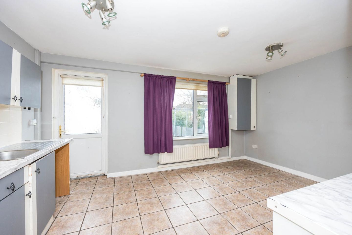 413 Carnlough Road, Dublin 7, Cabra, Dublin 7, D07KHX2 12
