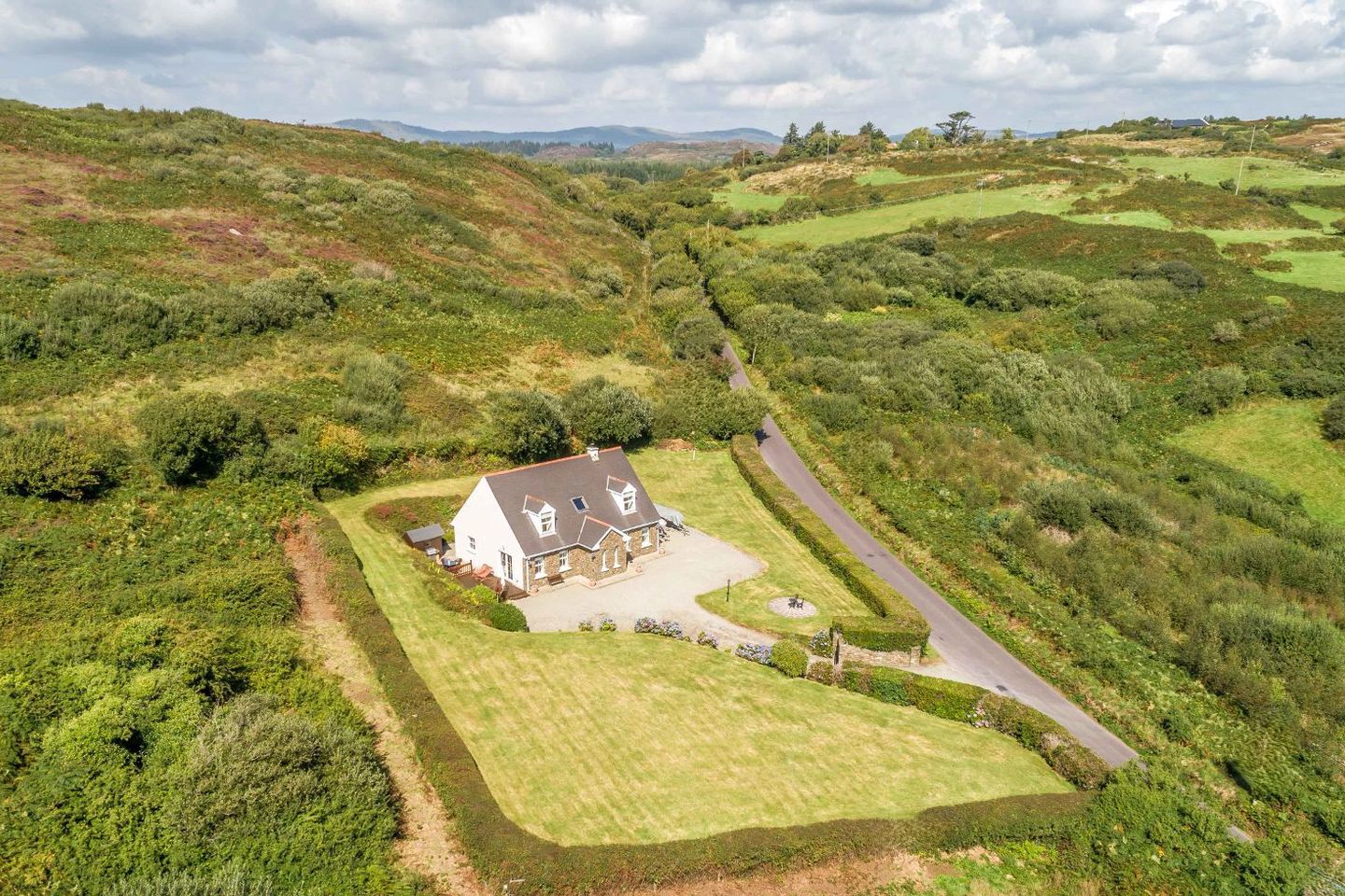 Kilbronogue, Schull, Co. Cork, P81XT65 17