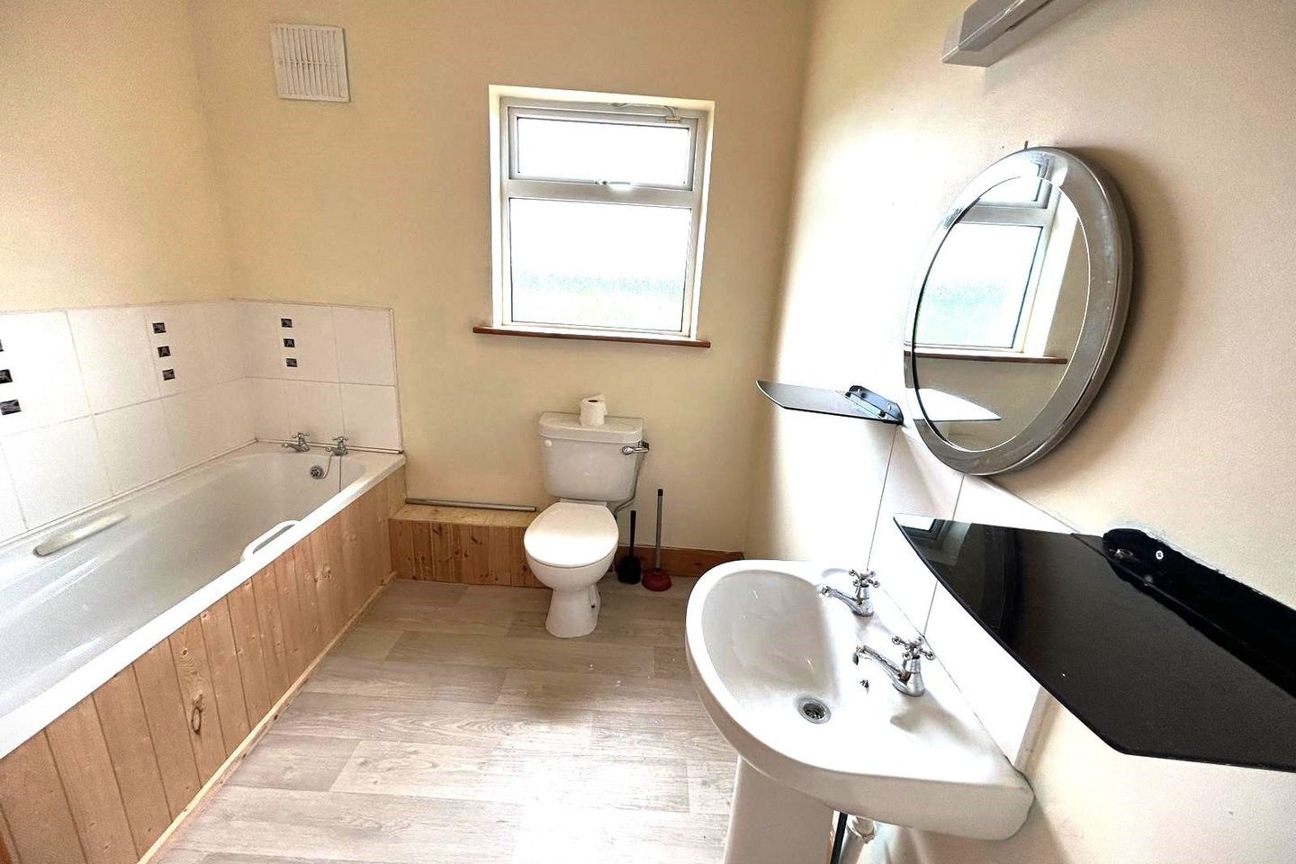 15 Island Lodge, Walsh Island, Tullamore, Co. Offaly, R35W958 5