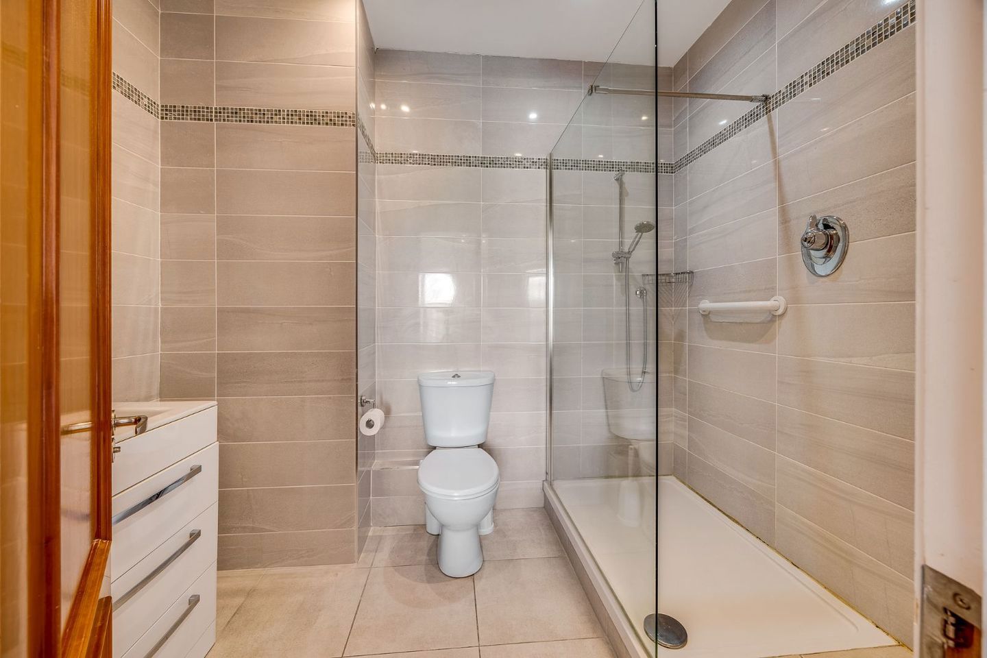 Apartment 12 , Howth Lodge, Howth Road, Howth, Dublin 13, D13C424 16