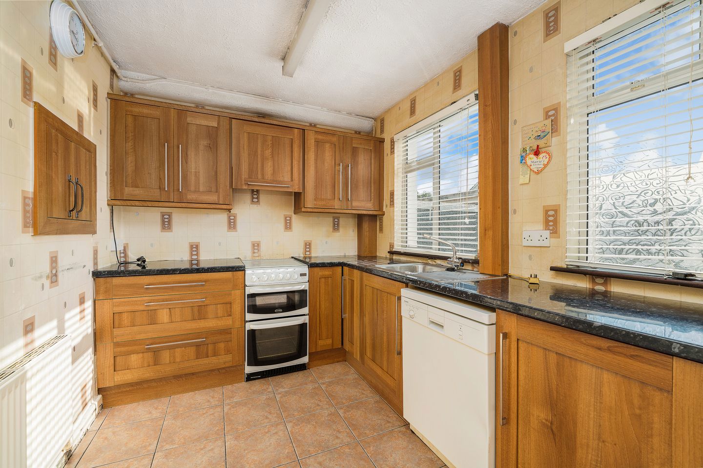 38 Cleggan Park, D10AC67, Ballyfermot, Dublin 10 9