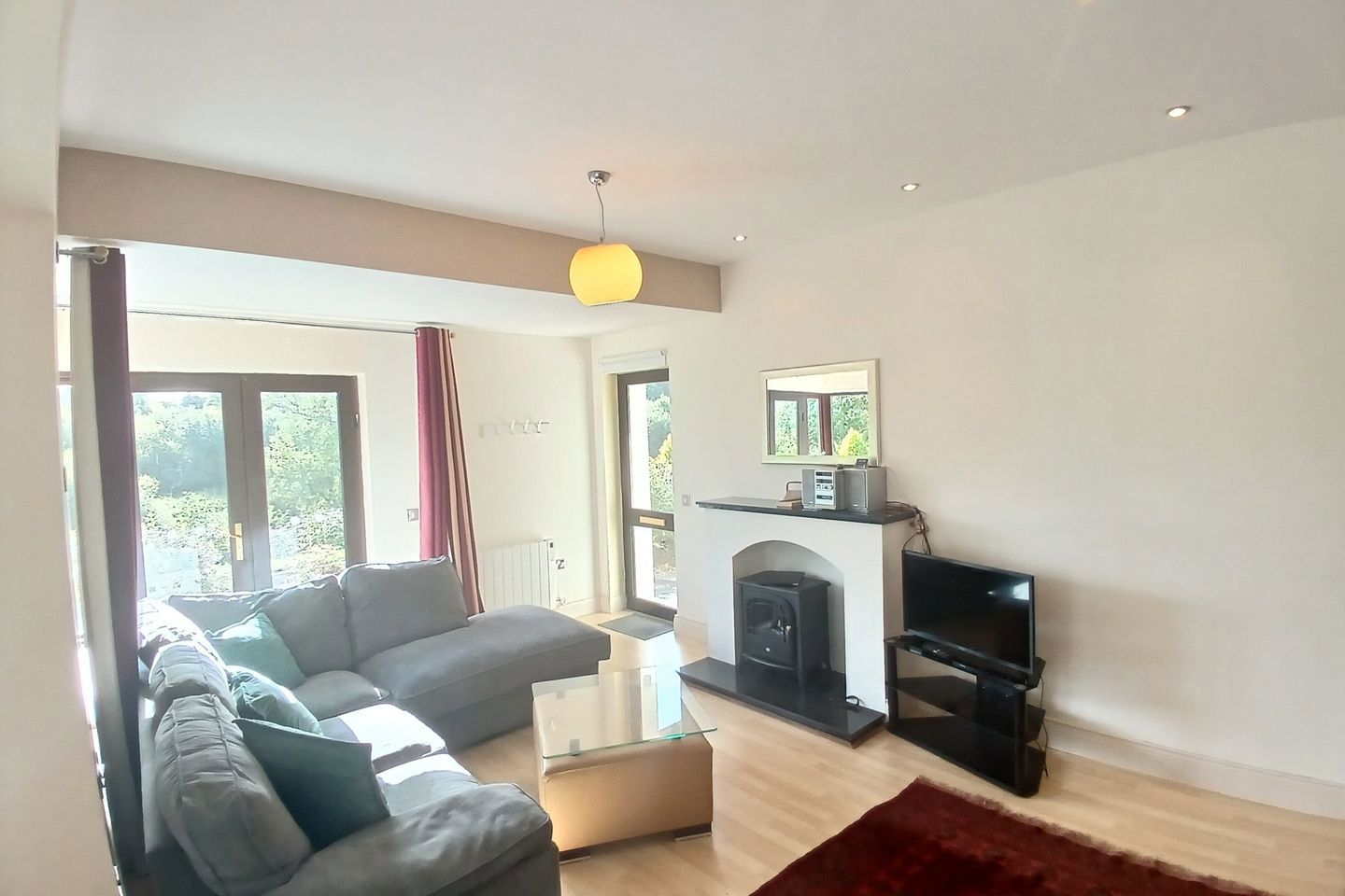 8 Grove Lodge Holiday Homes, Killorglin, Co. Kerry, V93R244 13