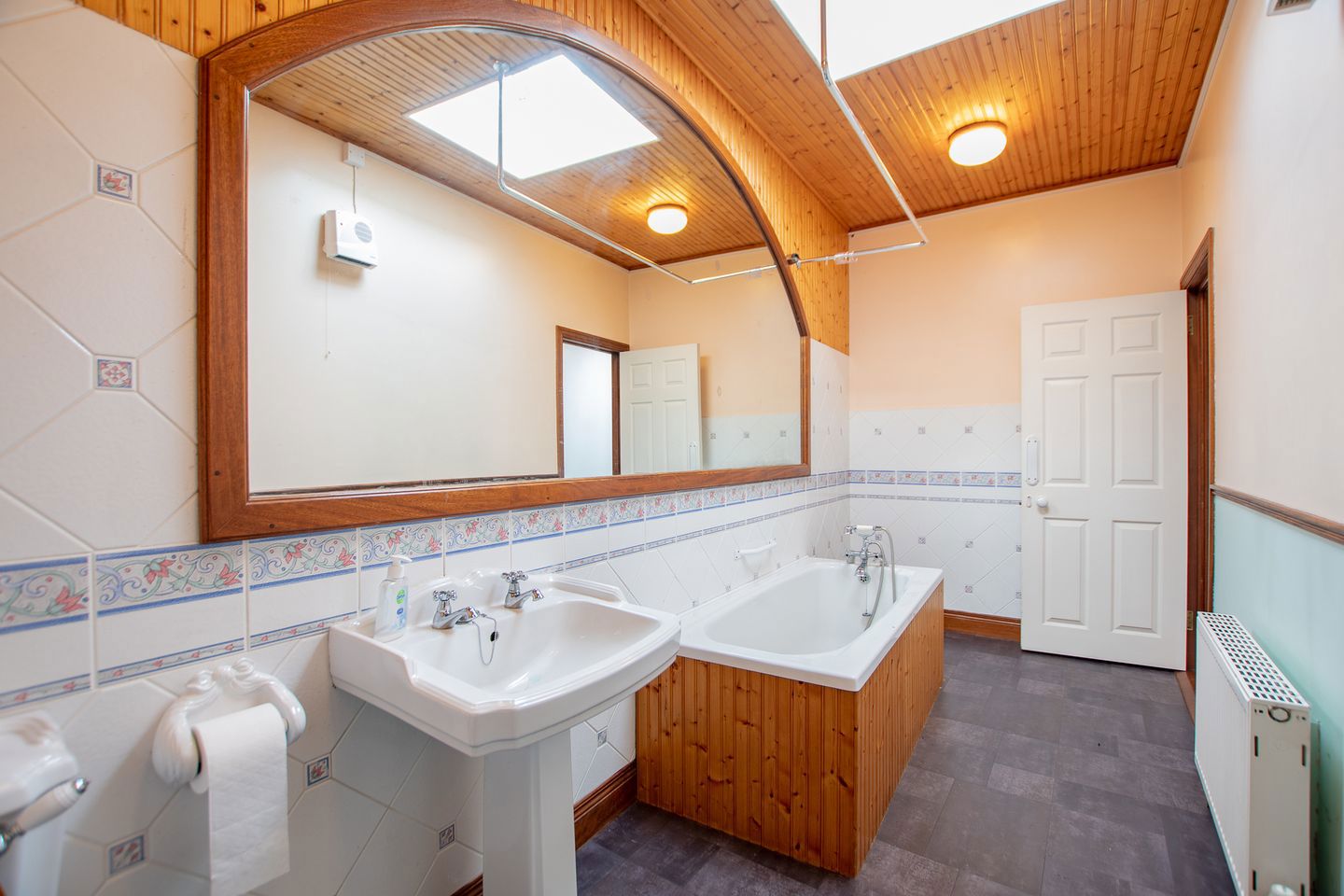 12 Austin Friars Street, Mullingar, Co. Westmeath, N91Y6P2 18