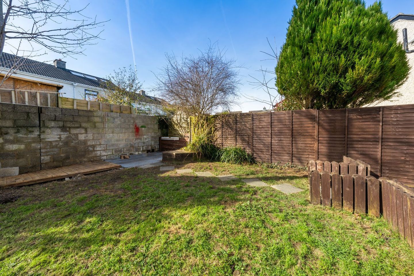 2 maple dr, laurel lodge, carpenterstown park dublin 15 7