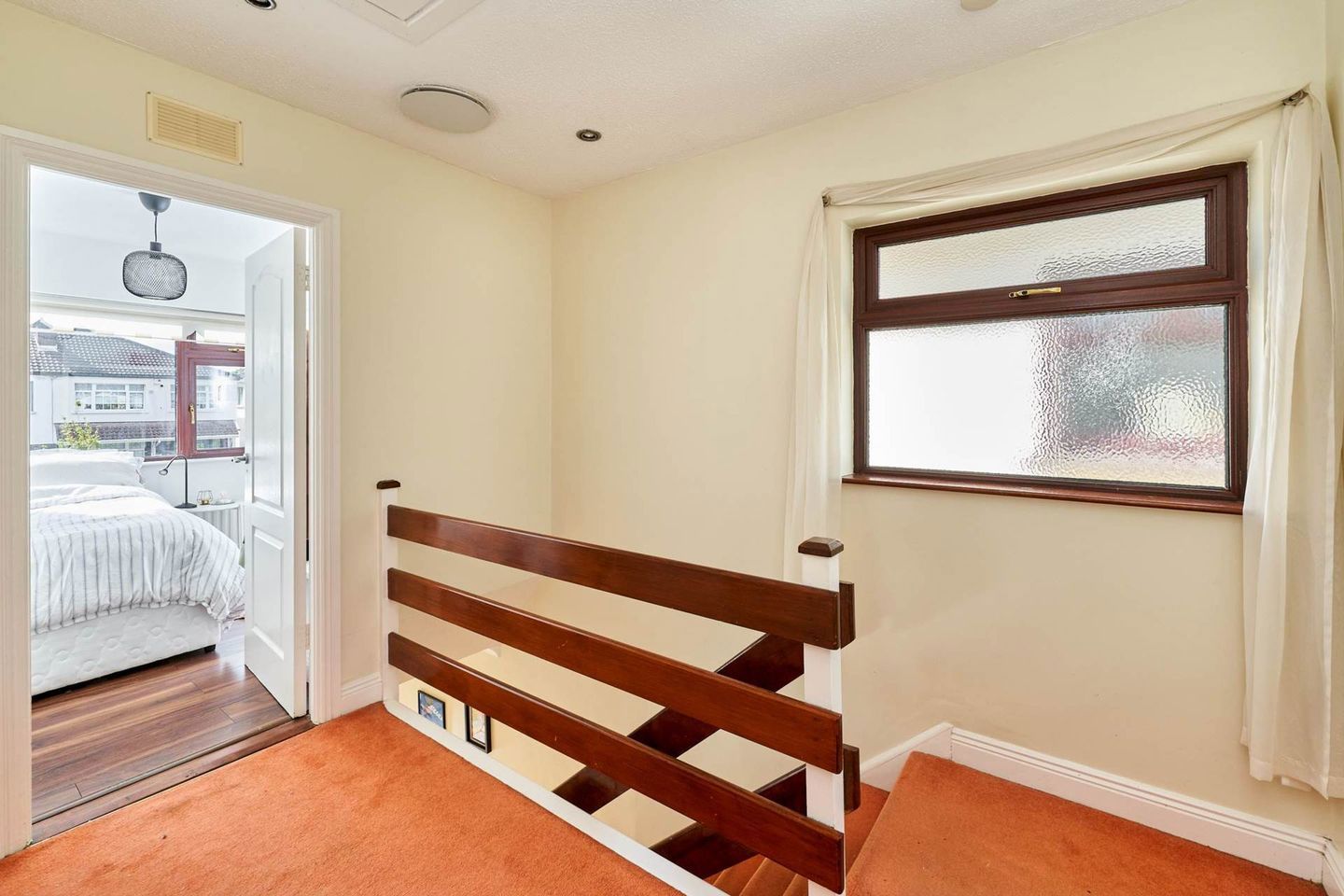 31 Castleknock Crescent, Castleknock, Dublin 15 7