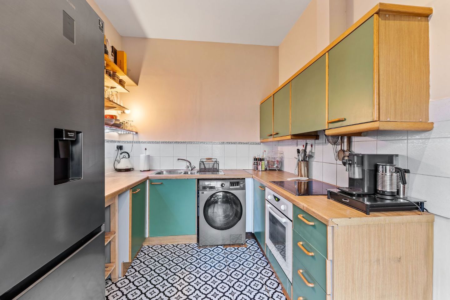 apartment no 2, 14 heytesbury steet, dublin 8 10