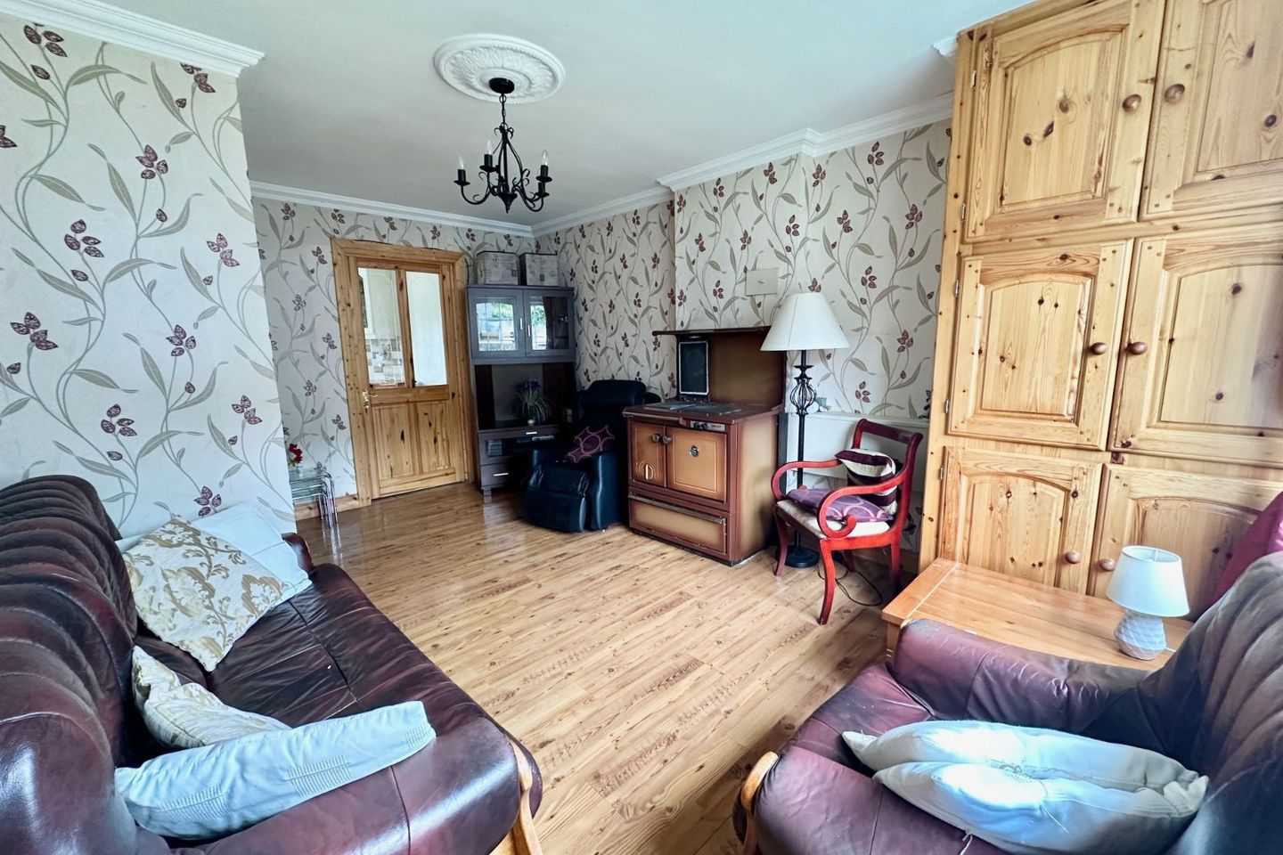 3 Clones Road, Newbliss, Newbliss, Co. Monaghan, H18AH97 4
