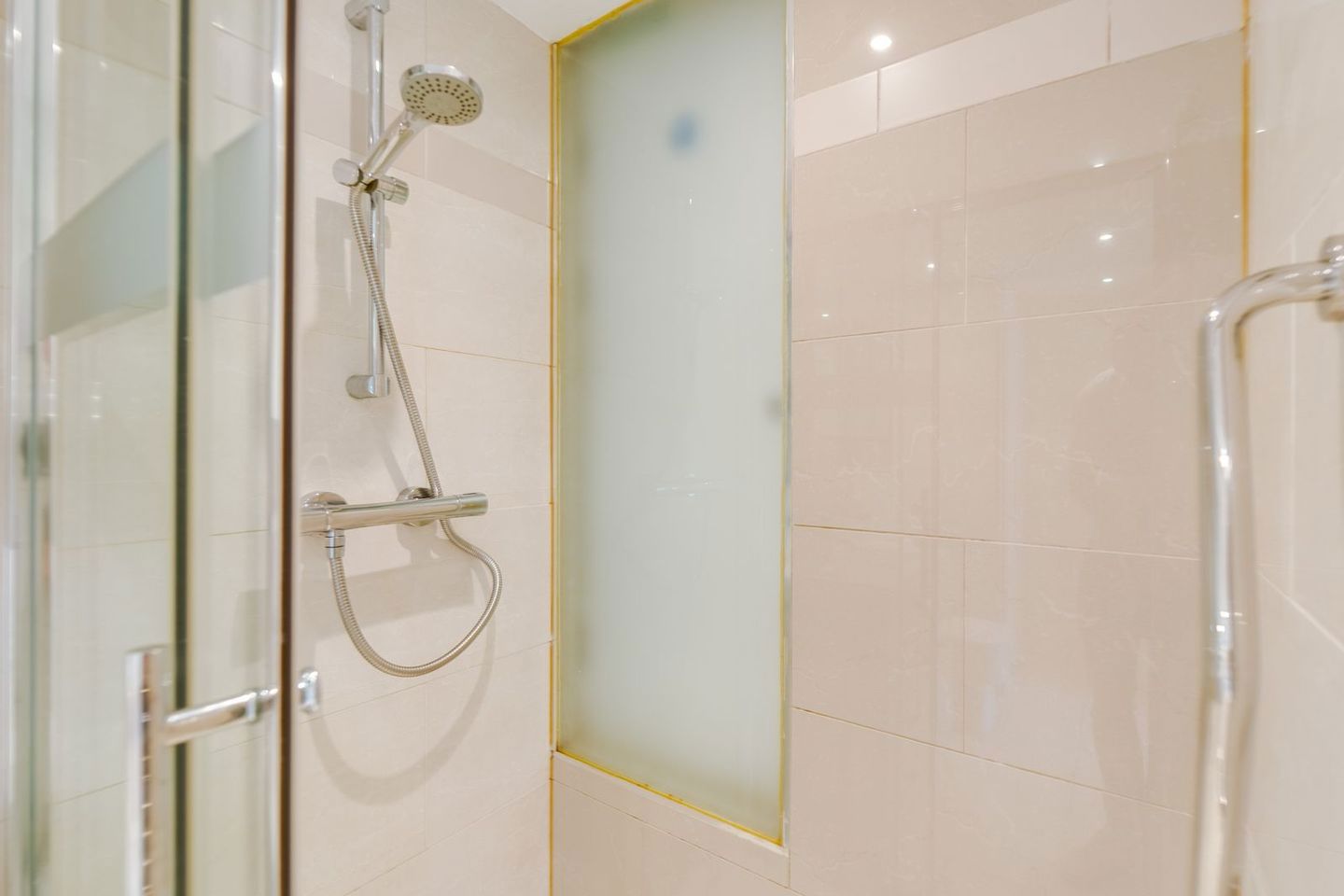 Apartment 18 , Clyde Court, Ballsbridge, Dublin 4, D04XR26 17