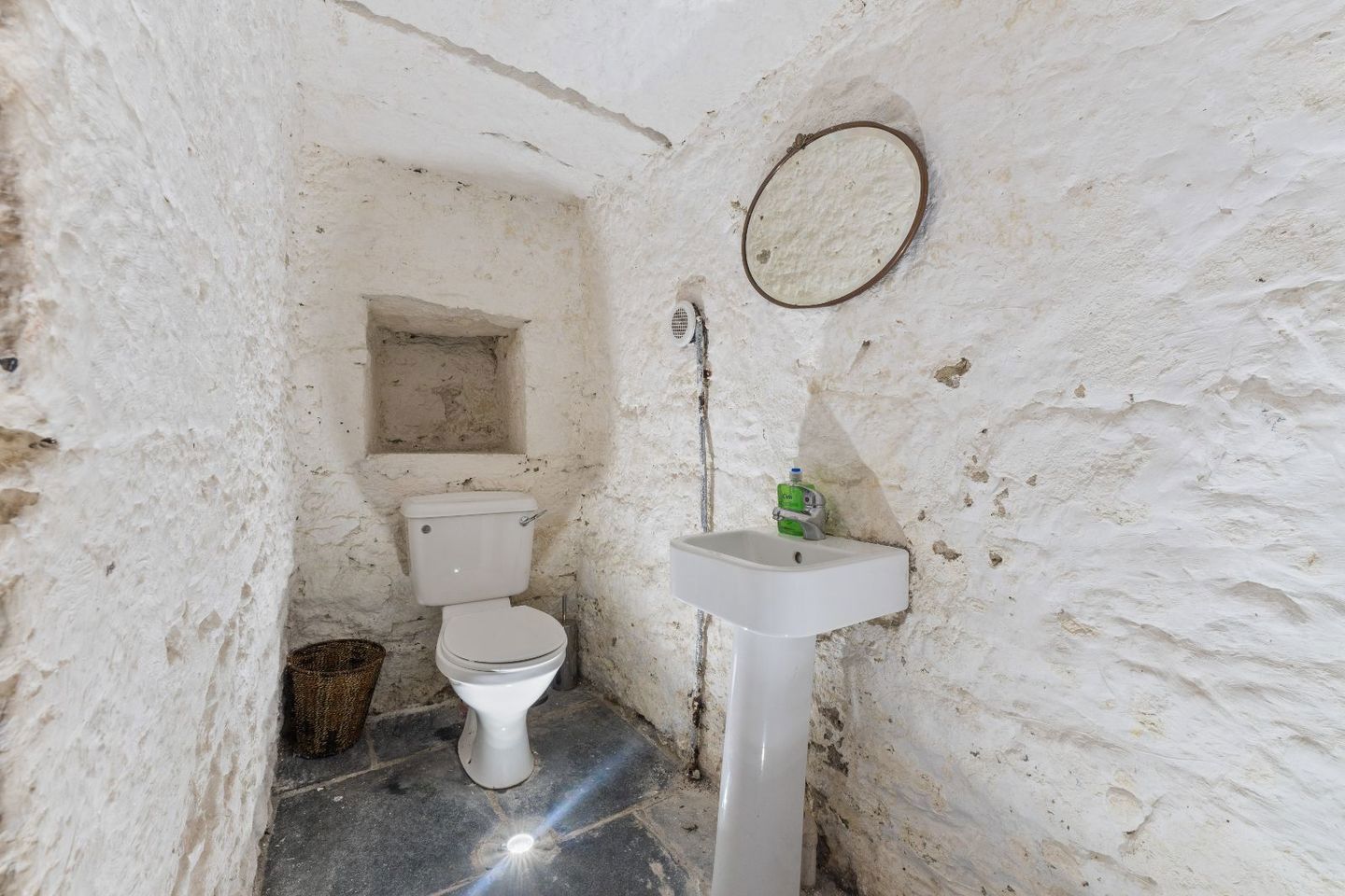 KILLAHARA CASTLE, Killahara, Thurles, Co. Tipperary, E41W6P3 28