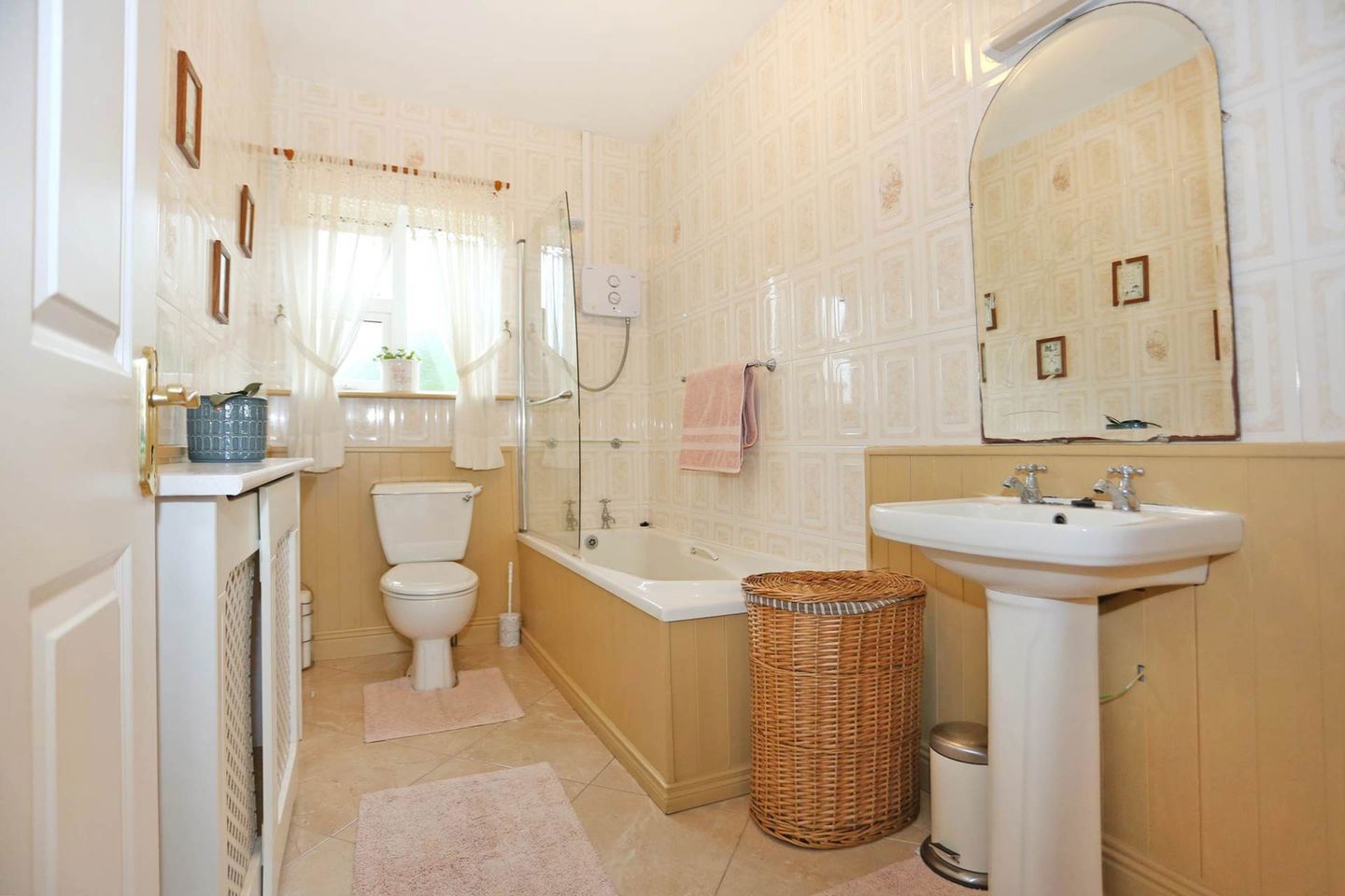 Commaun House, Bohergar, Boher, Co. Limerick, V94KH3K 17