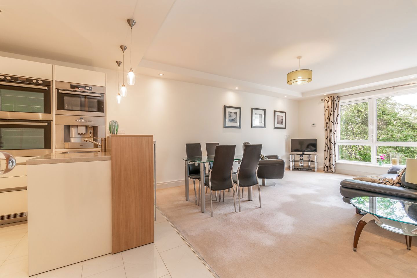 13 Shrewsbury Square, Sandymount Avenue, Ballsbridge, Dublin 4, D04KC43 16
