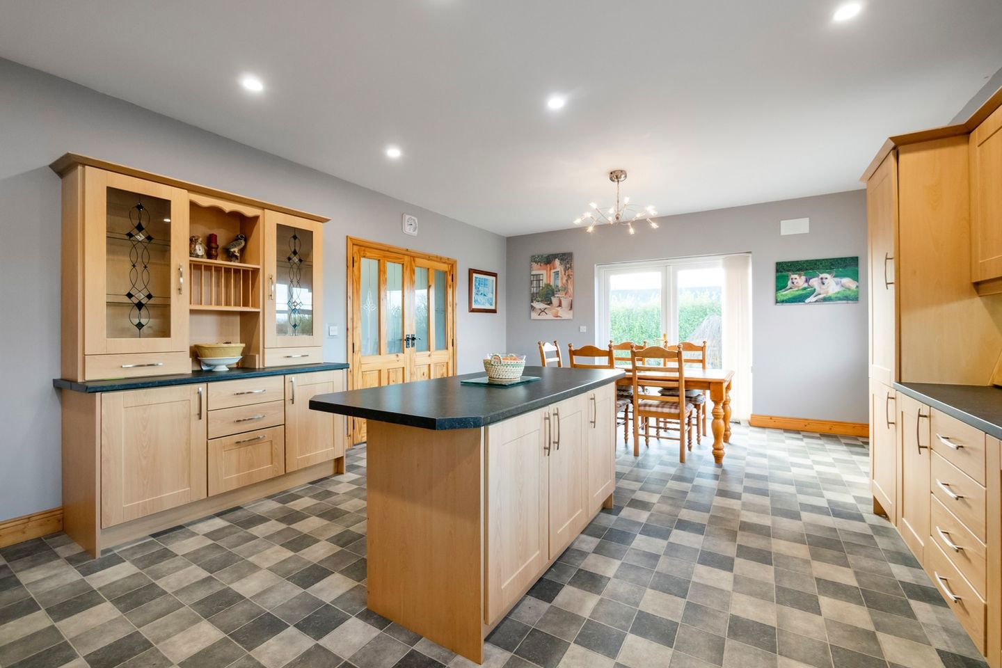 Coolboy, Newbawn, Newbawn, Co. Wexford, Y35DC97 6