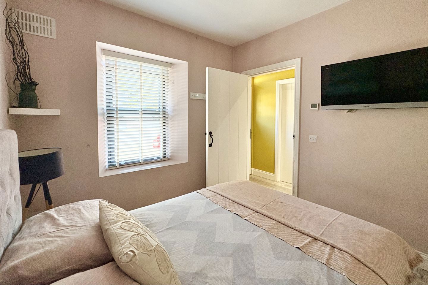 42 Wolfe Tone Street, Kilkenny, Kilkenny, Co. Kilkenny, R95XFP3 36
