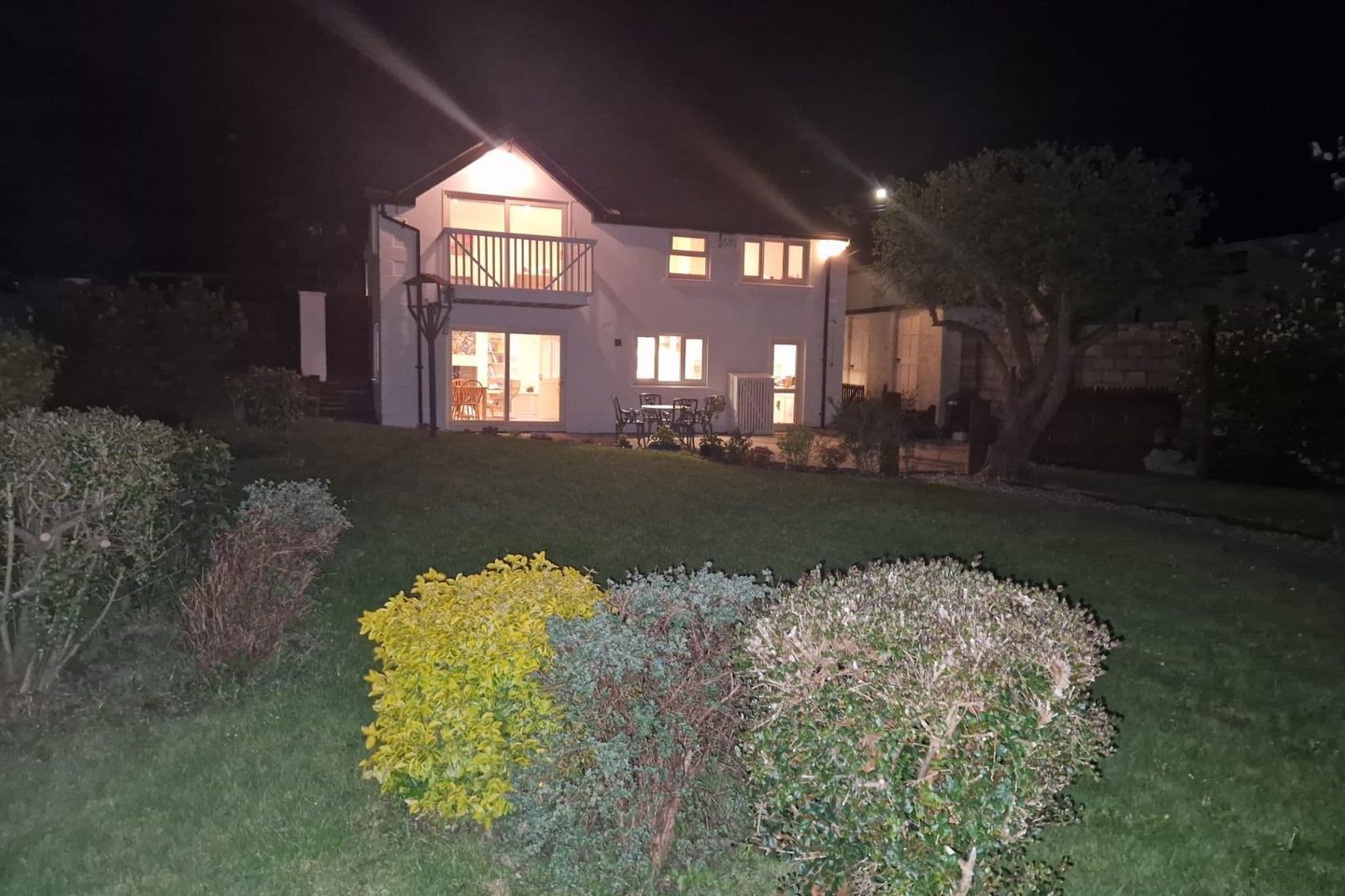 2 Woodtown Cottages, Rathfarnham, Dublin 16, D16W6X0
