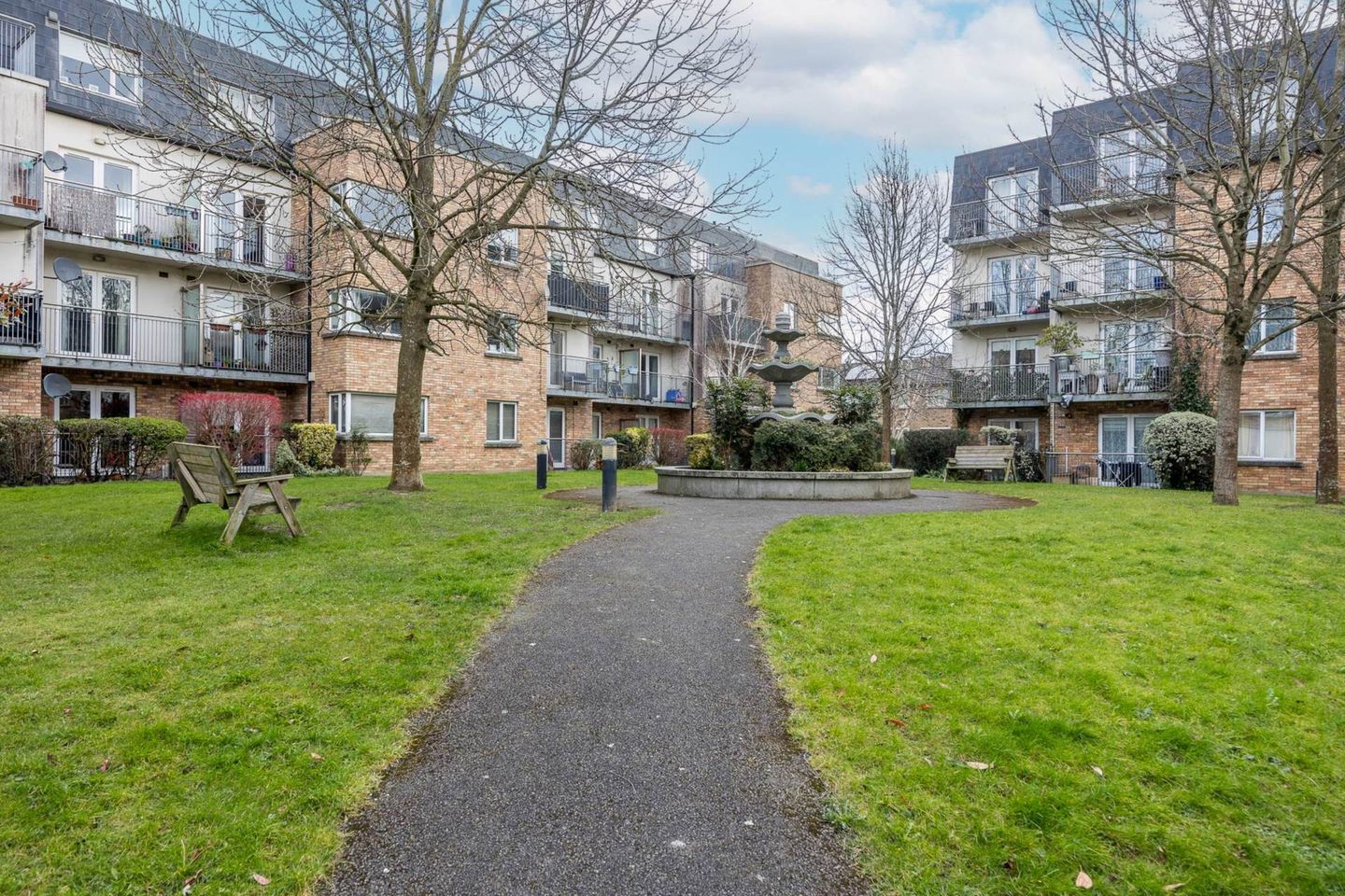 27 Eaton Close, Rathcoole, Co. Dublin, D24CR40 16