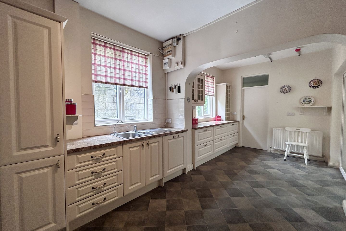 chaplins b and b, castlecomer rd, kilkenny 6