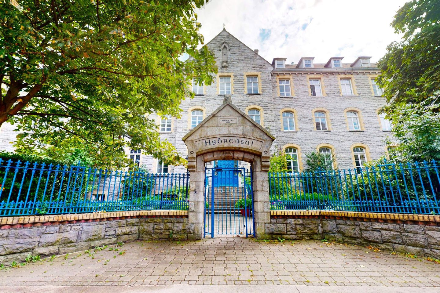 19 Hybreasal House, South Circular Road, Dublin 8, D08Y7C5 14