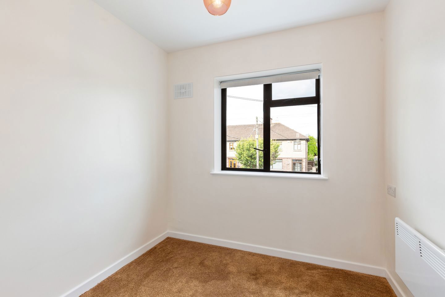 24 Whitehall Park, Terenure, Kimmage, Dublin 12, D12C1P0 22