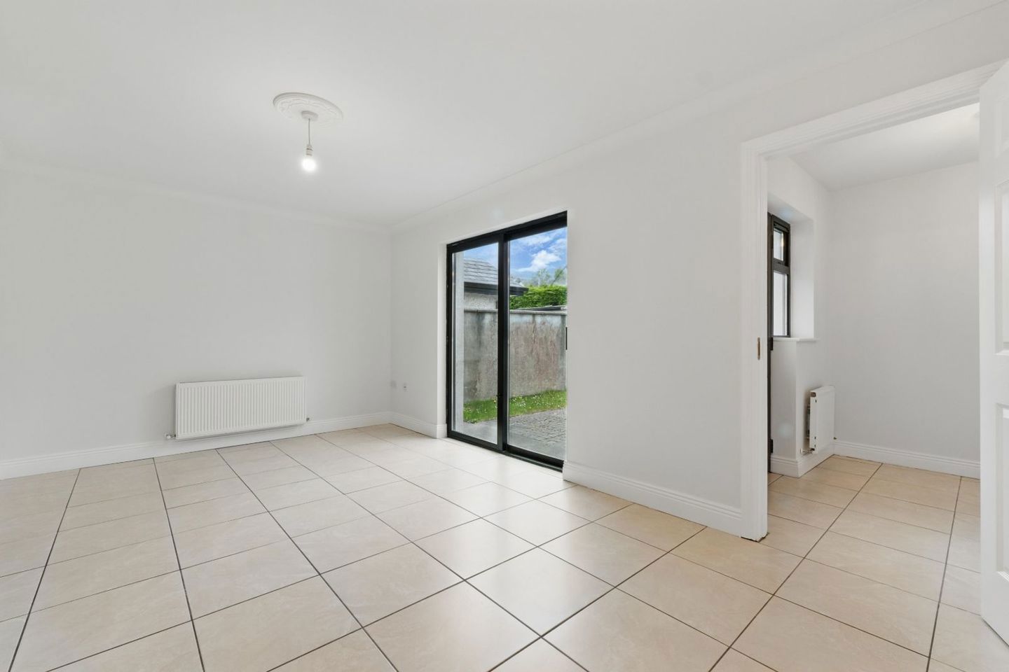 11 Beechlawn Heights, Ballinasloe, Ballinasloe, Co. Galway, H53K062 2